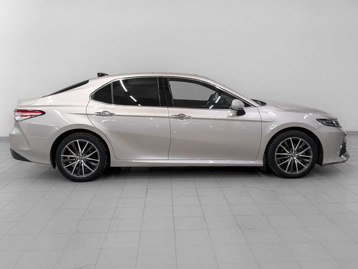 Купить Toyota Camry с пробегом. Фото: #3
