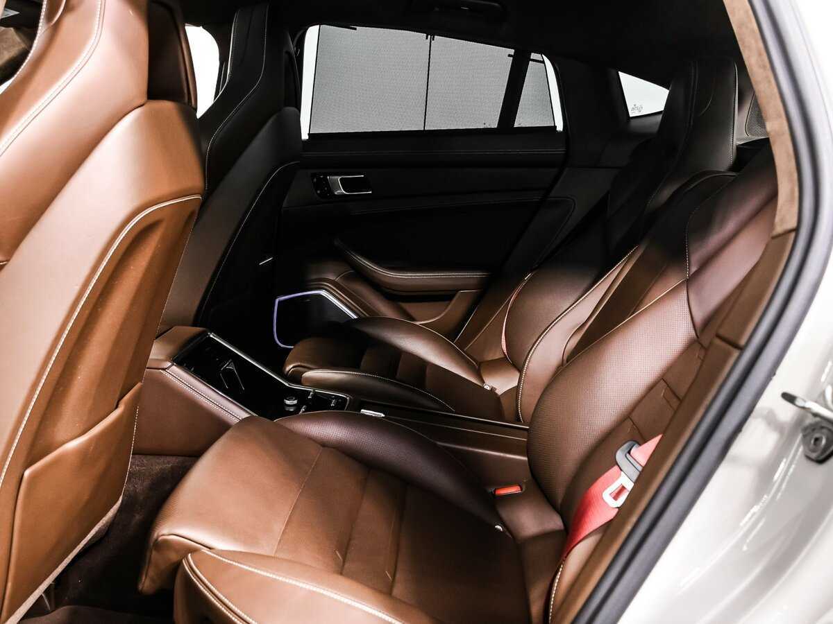 Купить Porsche Panamera с пробегом. Фото: #12