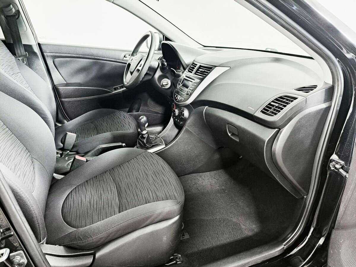 Купить Hyundai Solaris с пробегом. Фото: #7