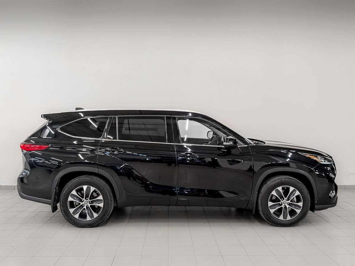 Купить Toyota Highlander с пробегом. Фото: #3