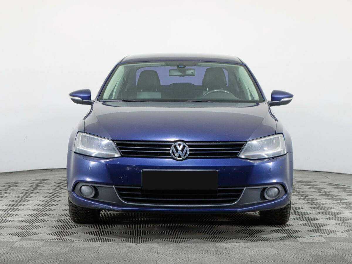 Купить Volkswagen Jetta с пробегом. Фото: #1