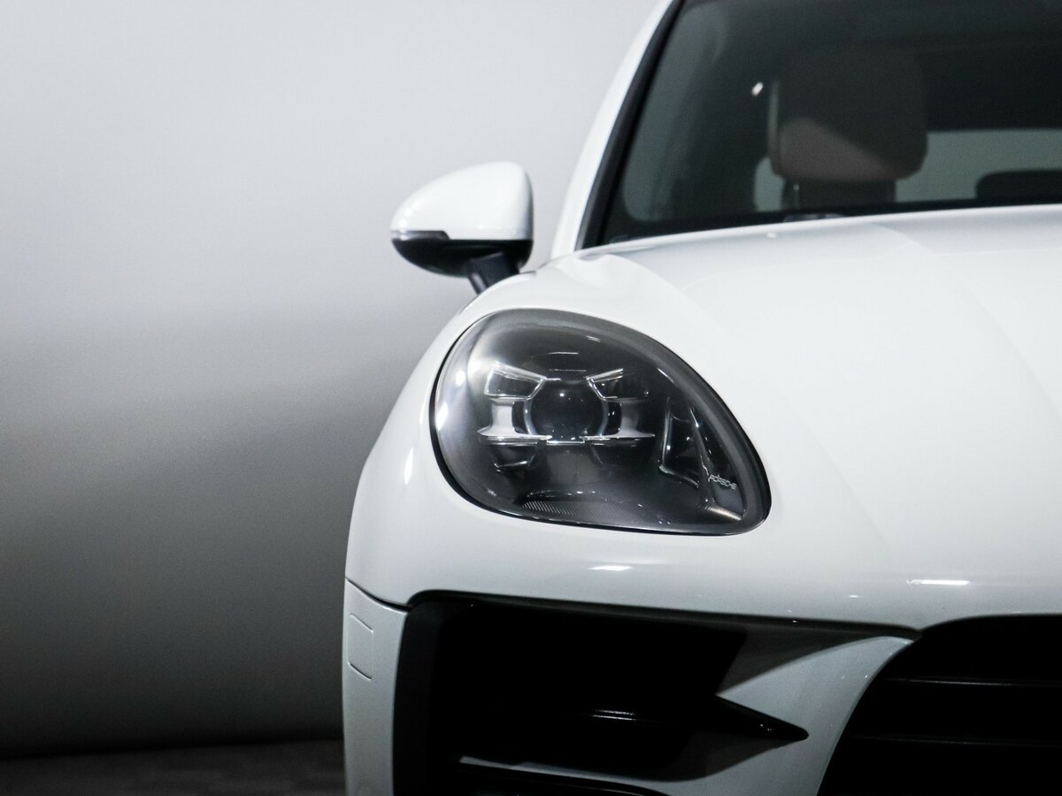 Купить Porsche Macan с пробегом. Фото: #15