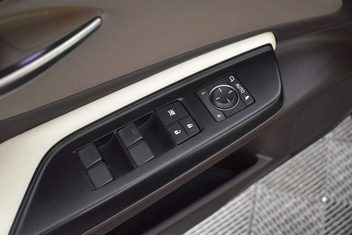 Купить Lexus ES с пробегом. Фото: #6