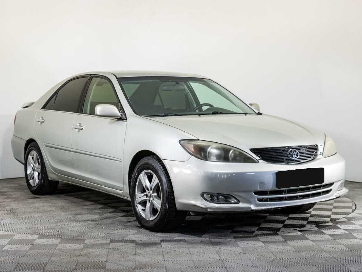 Купить Toyota Camry с пробегом. Фото: #2