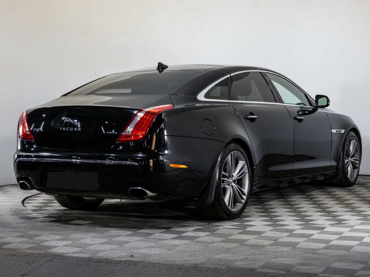 Купить Jaguar XJ с пробегом. Фото: #4