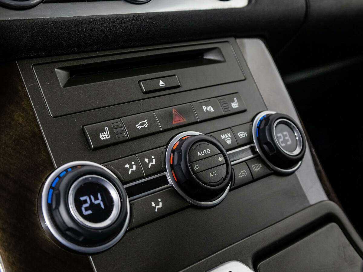 Купить Land Rover Range Rover Sport с пробегом. Фото: #16