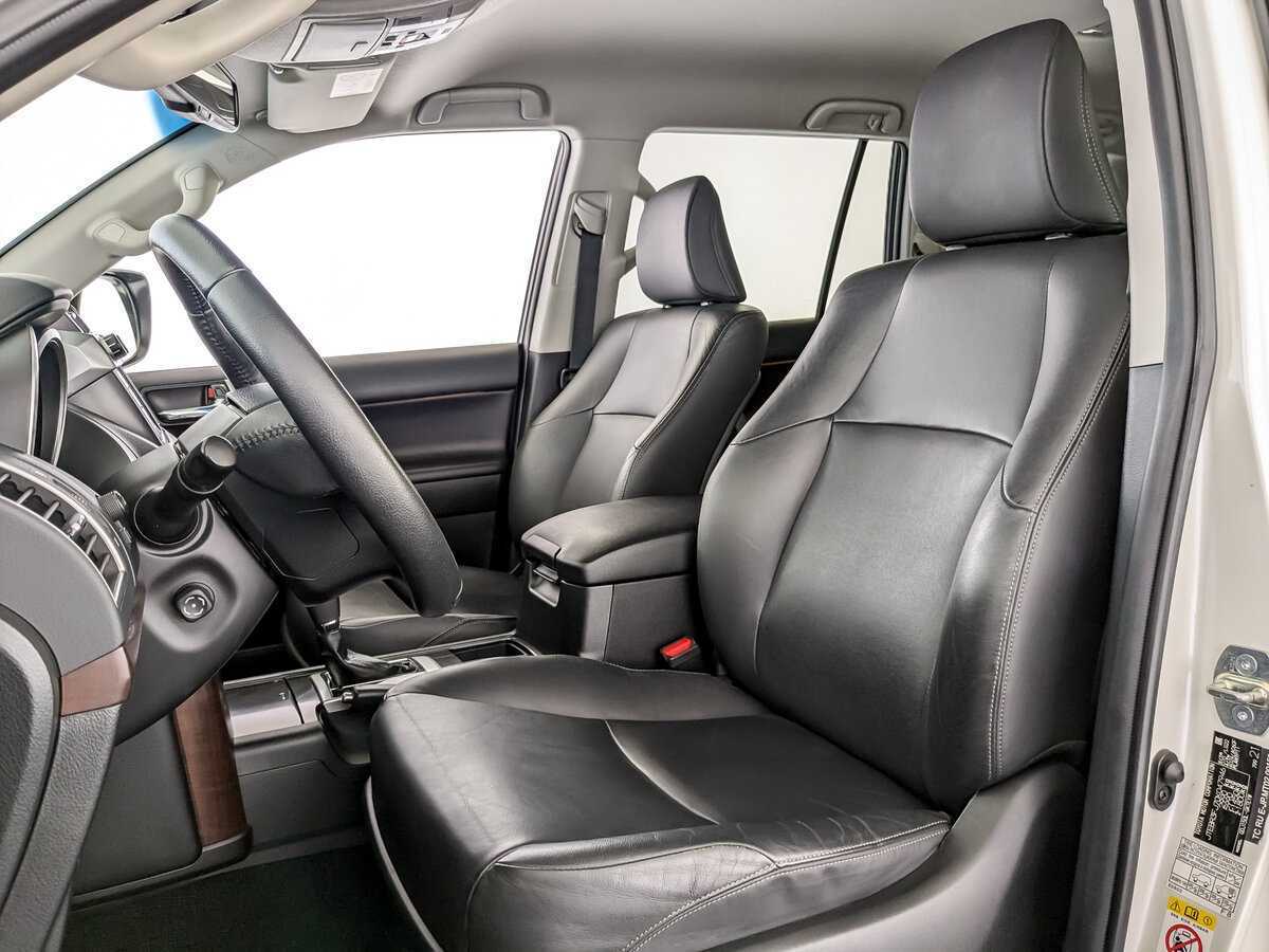 Купить Toyota Land Cruiser Prado с пробегом. Фото: #15
