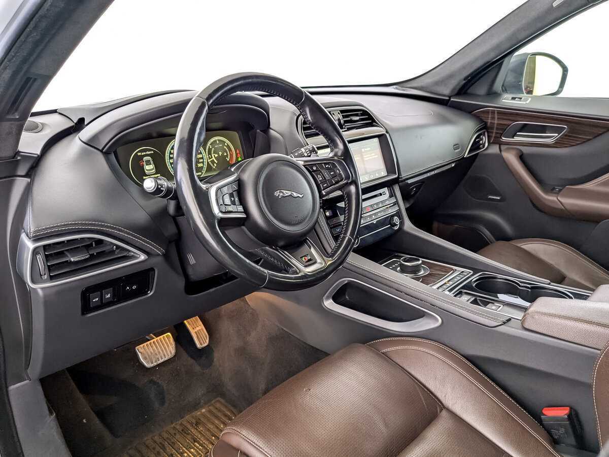 Купить Jaguar F-Pace с пробегом. Фото: #15