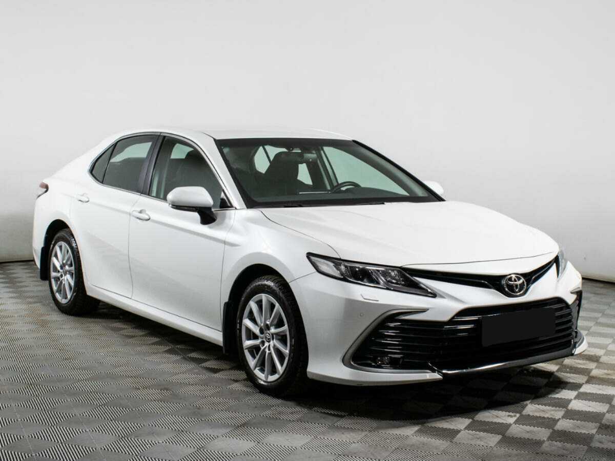 Купить Toyota Camry с пробегом. Фото: #1