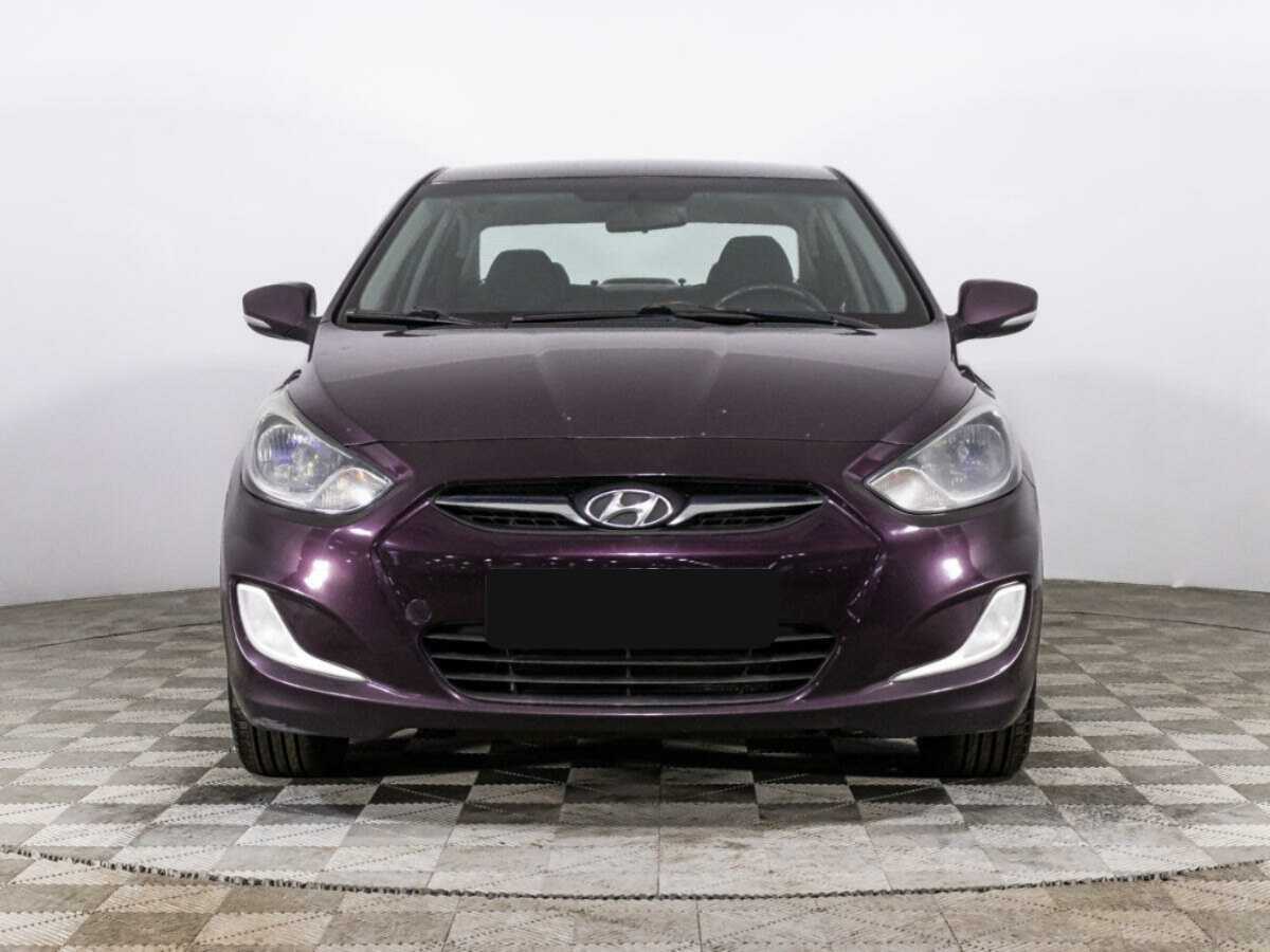 Купить Hyundai Solaris с пробегом. Фото: #1