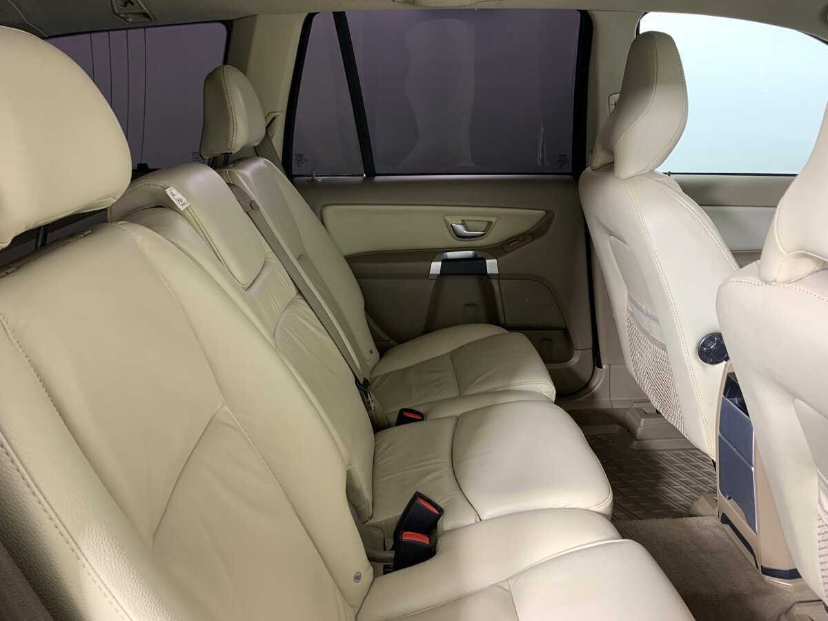 Купить Volvo XC90 с пробегом. Фото: #17