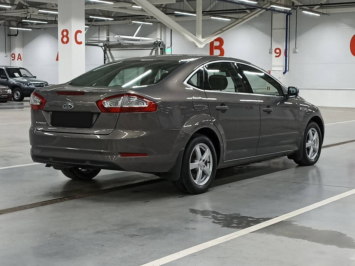 Купить Ford Mondeo с пробегом. Фото: #4
