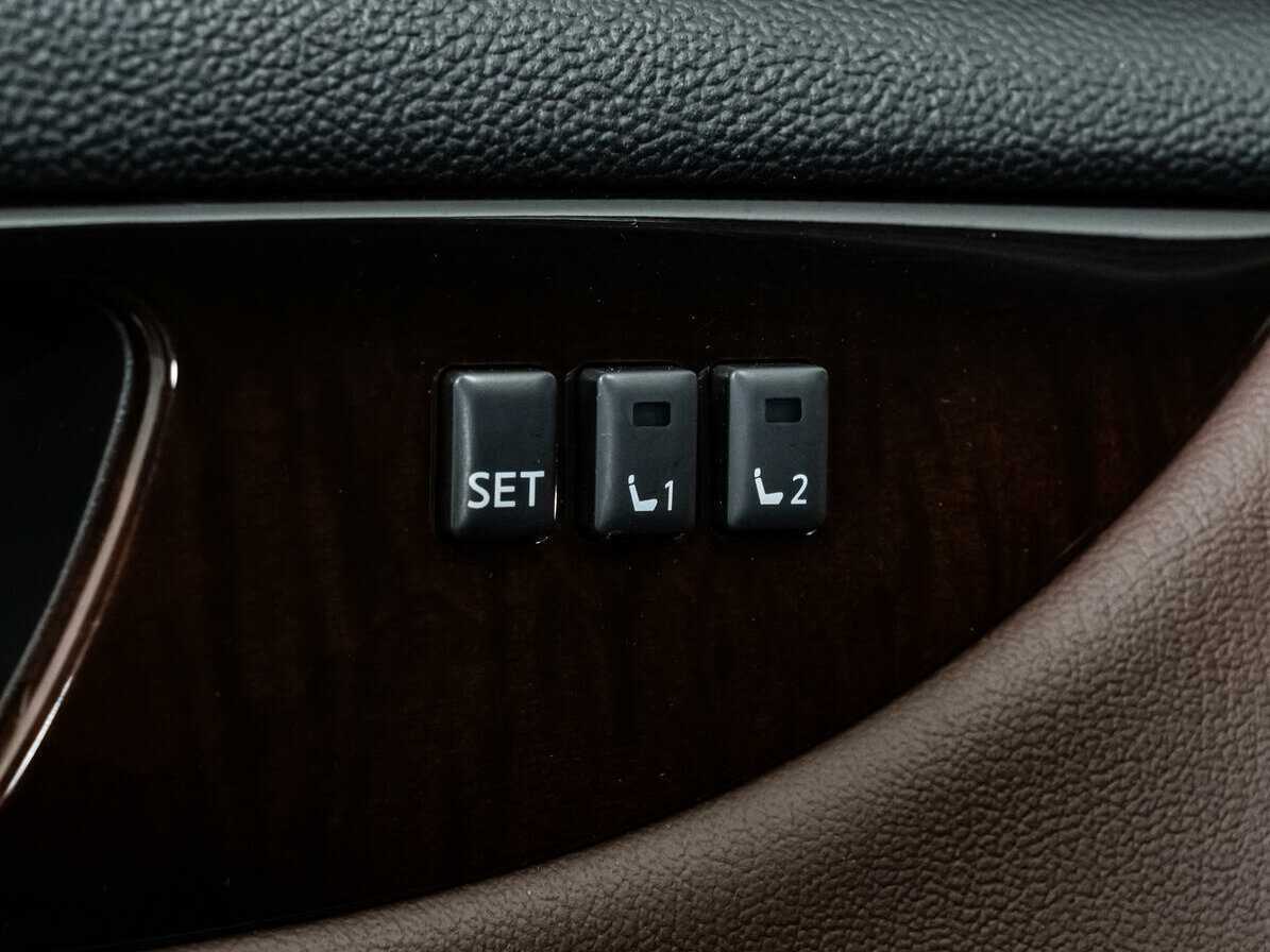 Купить Infiniti QX50 с пробегом. Фото: #17