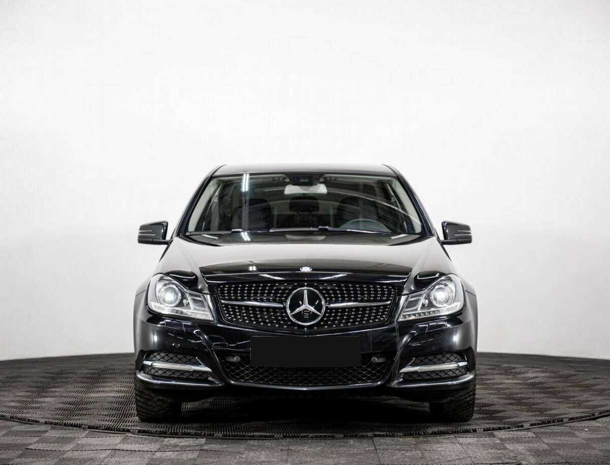 Купить Mercedes-Benz C-Класс с пробегом. Фото: #1