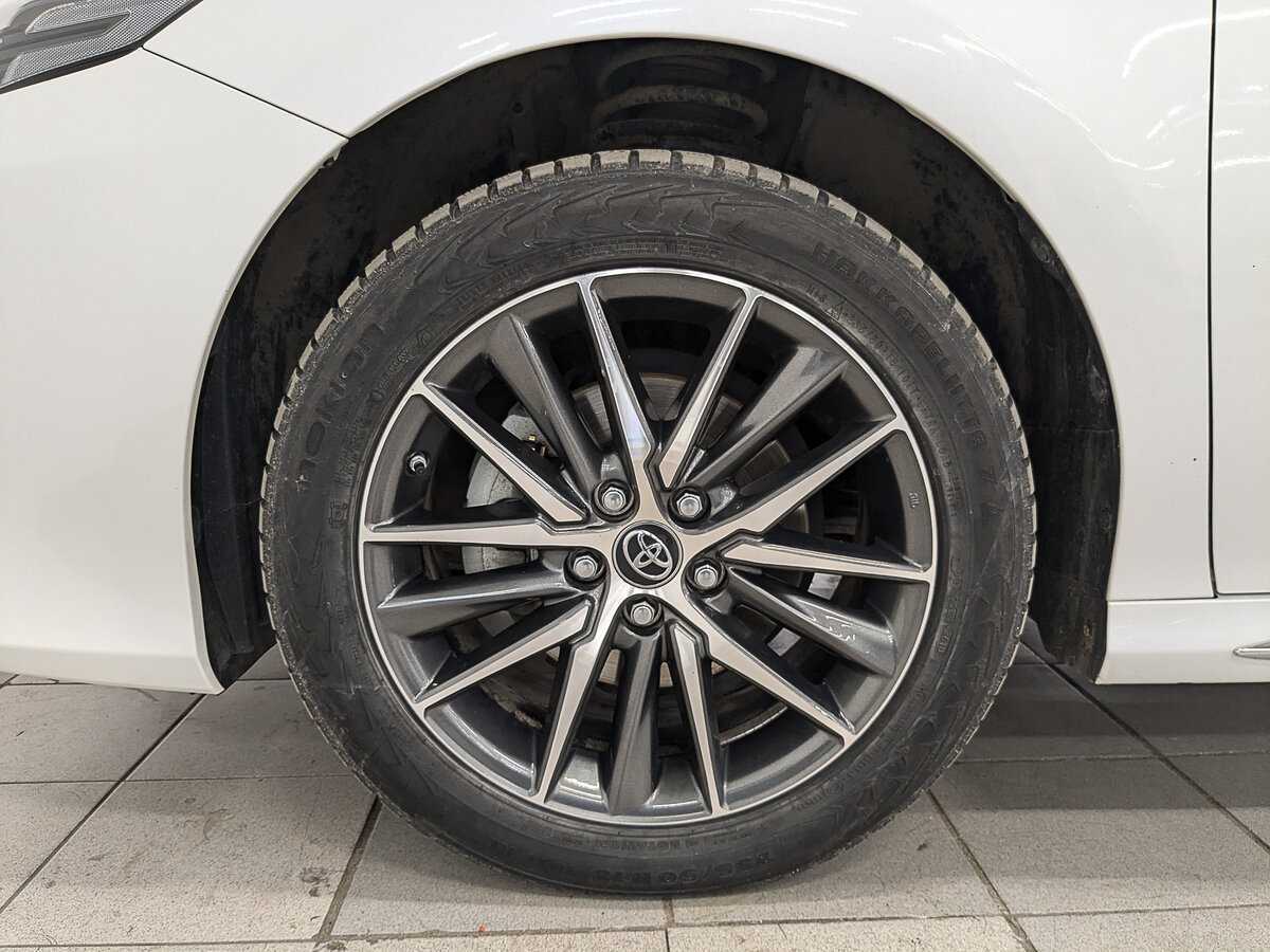 Купить Toyota Camry с пробегом. Фото: #11