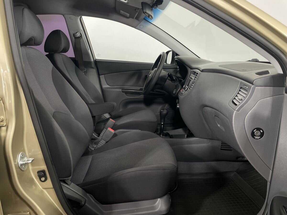 Купить Kia Rio с пробегом. Фото: #13