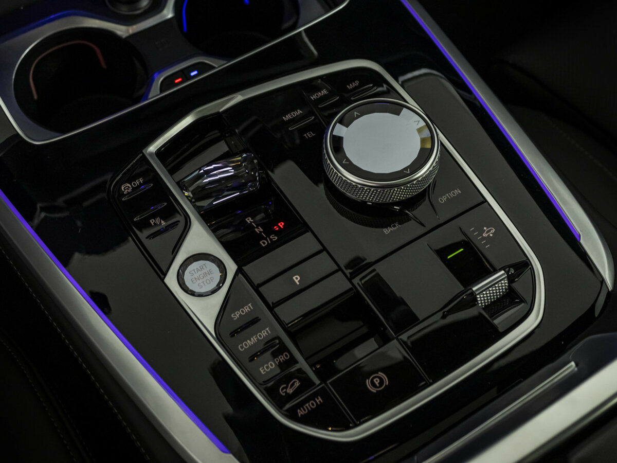 Купить BMW X7 с пробегом. Фото: #18