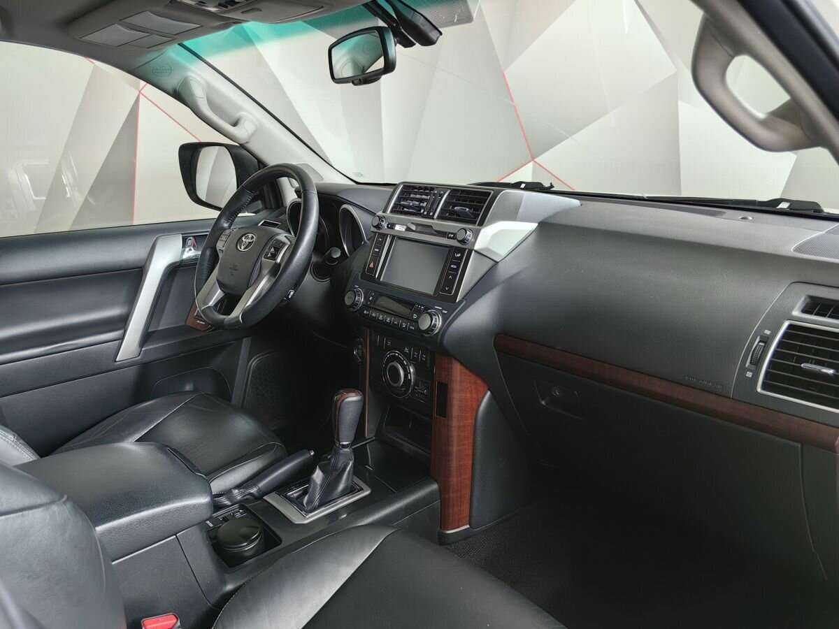 Купить Toyota Land Cruiser Prado с пробегом. Фото: #8