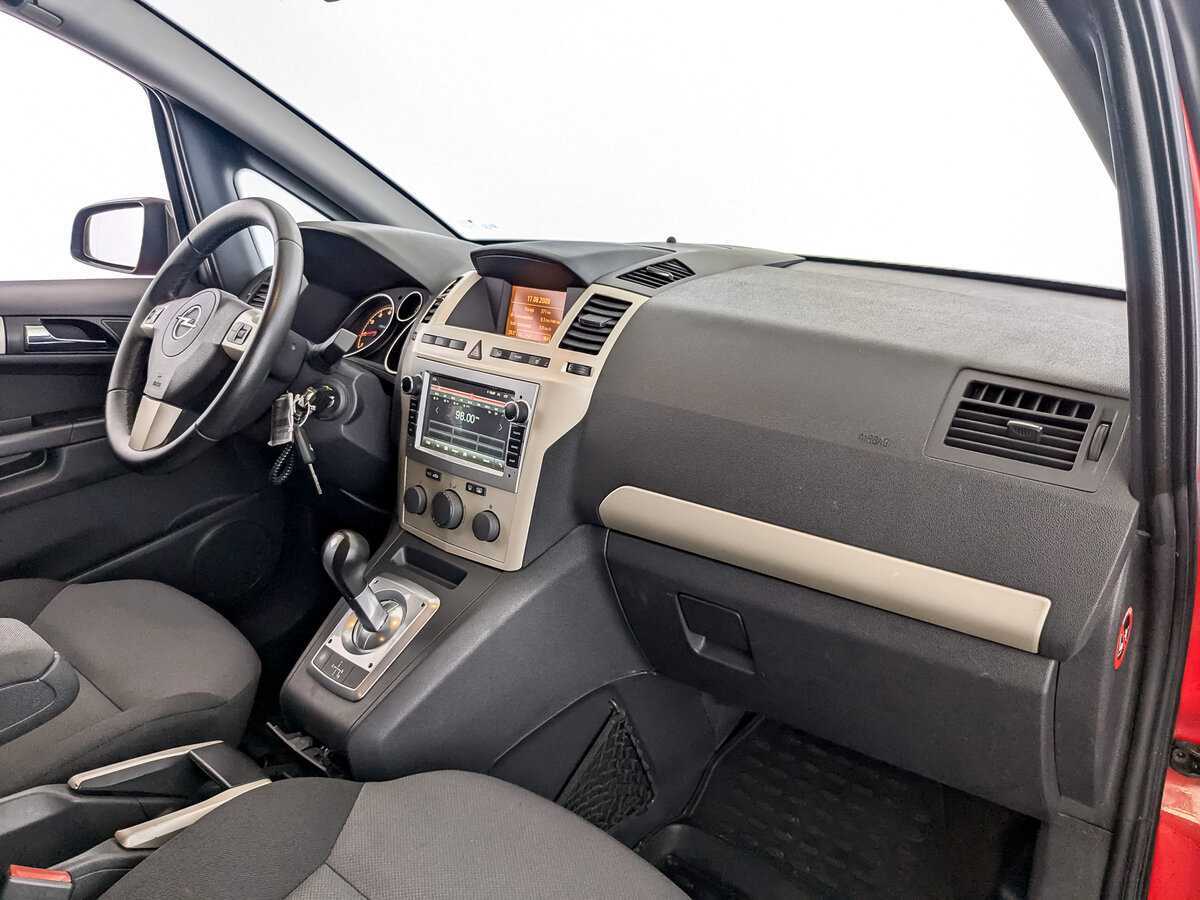 Купить Opel Zafira с пробегом. Фото: #8