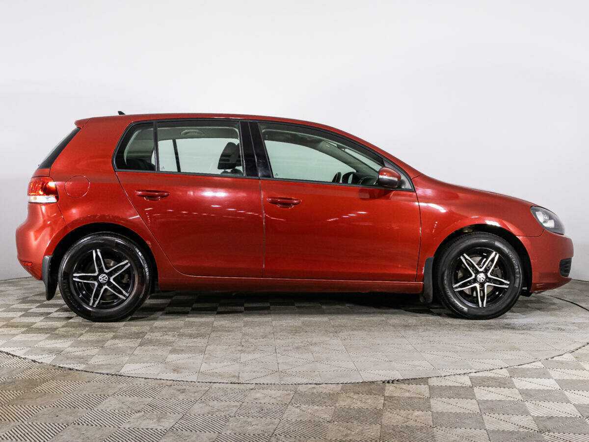 Купить Volkswagen Golf с пробегом. Фото: #3