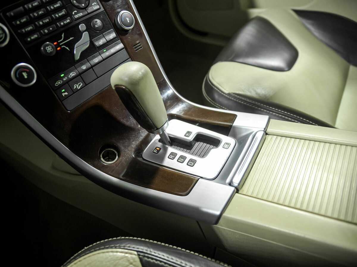 Купить Volvo XC60 с пробегом. Фото: #9