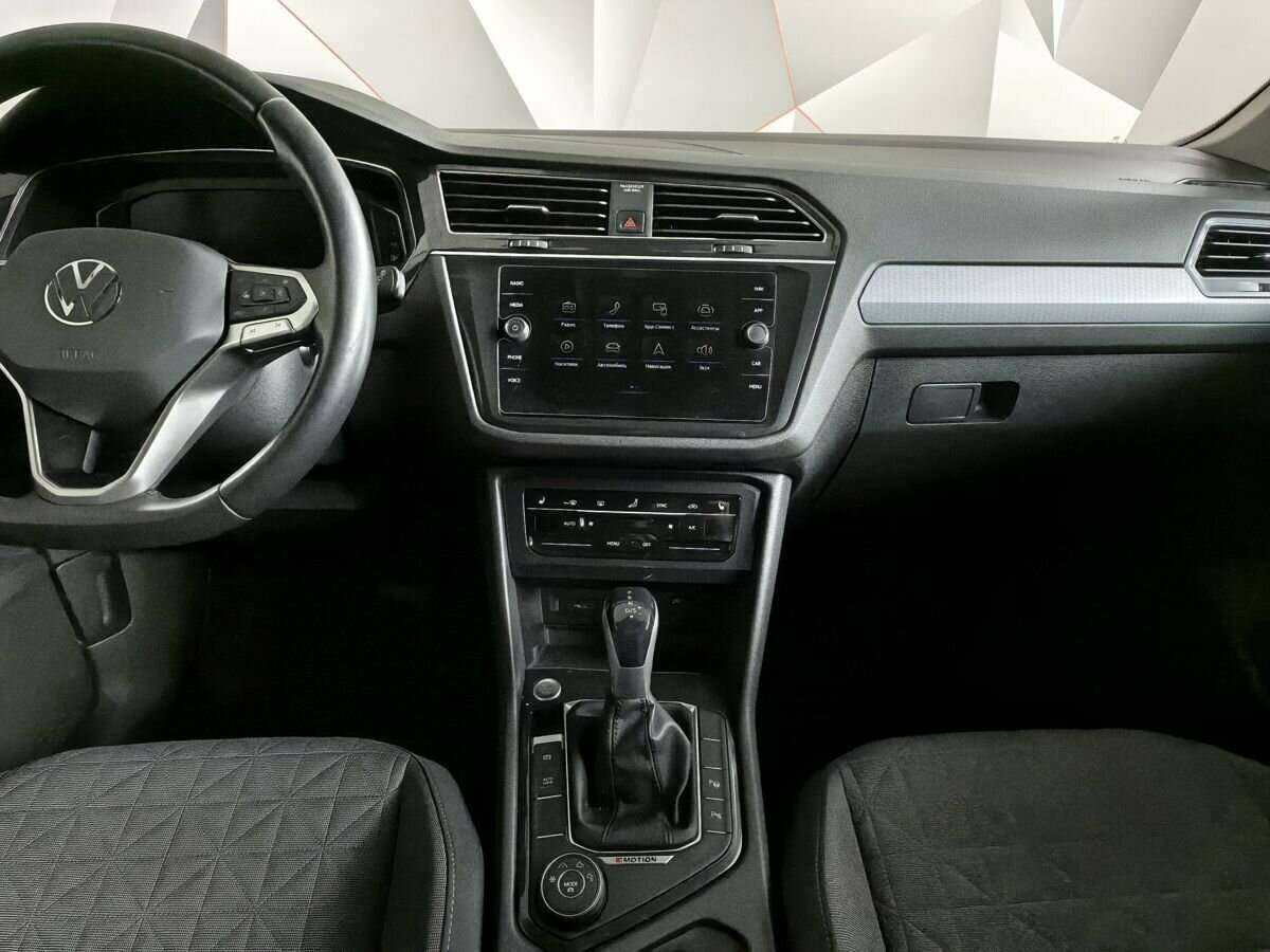 Купить Volkswagen Tiguan с пробегом. Фото: #10
