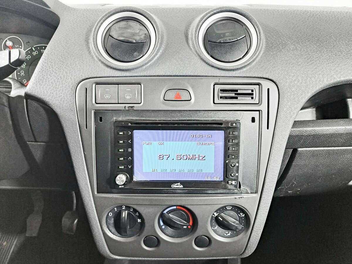 Купить Ford Fusion с пробегом. Фото: #14