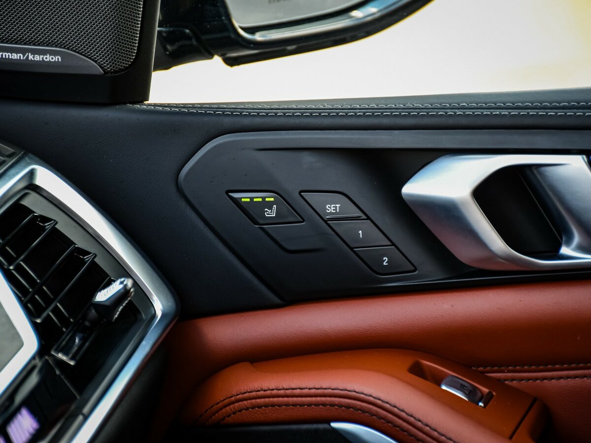 Купить BMW X7 с пробегом. Фото: #26
