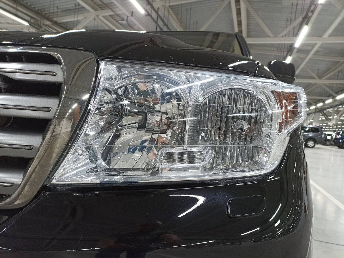 Купить Toyota Land Cruiser с пробегом. Фото: #16