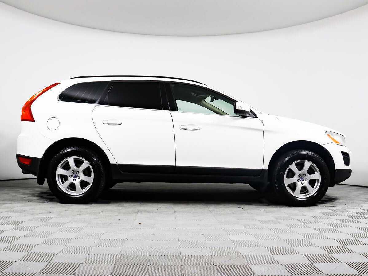 Купить Volvo XC60 с пробегом. Фото: #3