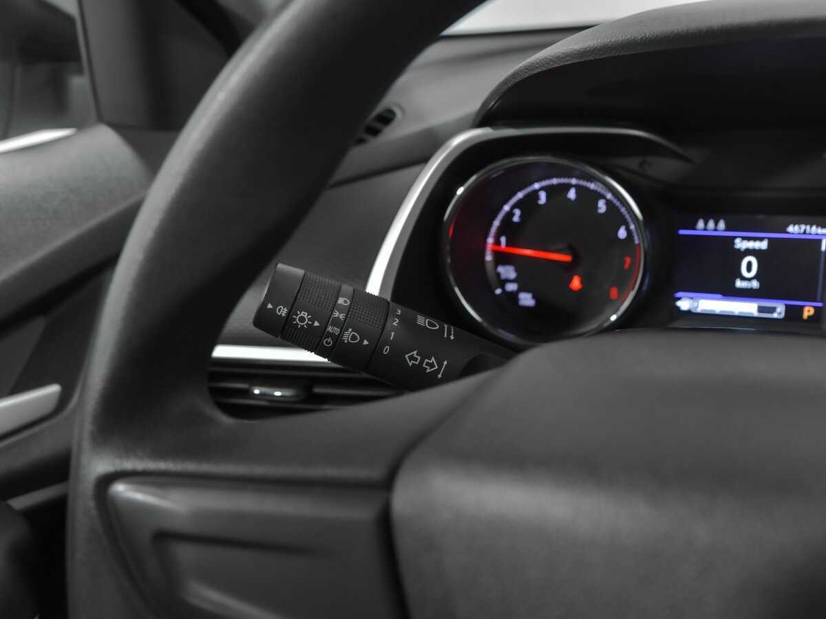 Купить Chevrolet Tracker с пробегом. Фото: #7