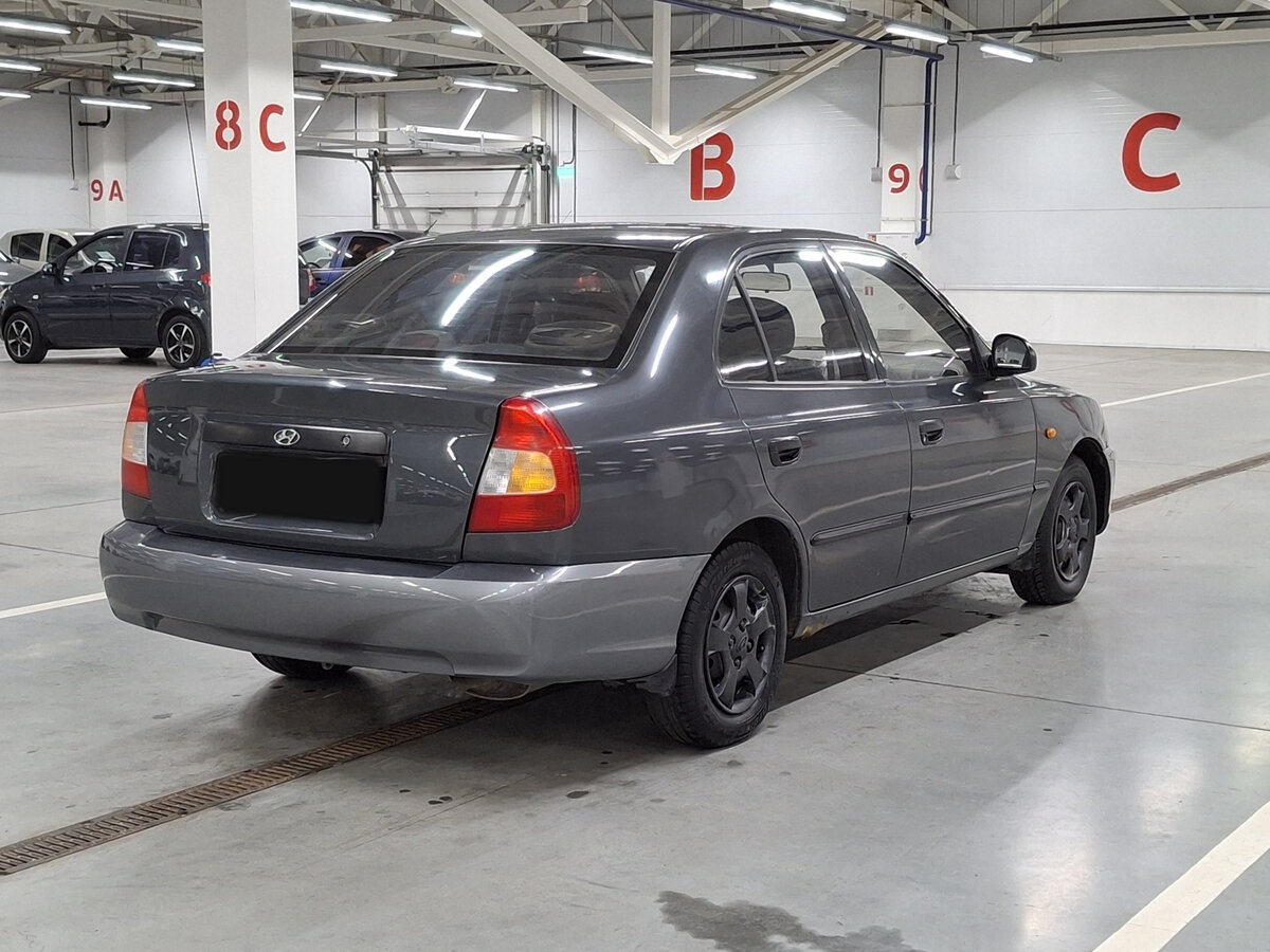 Купить Hyundai Accent с пробегом. Фото: #4
