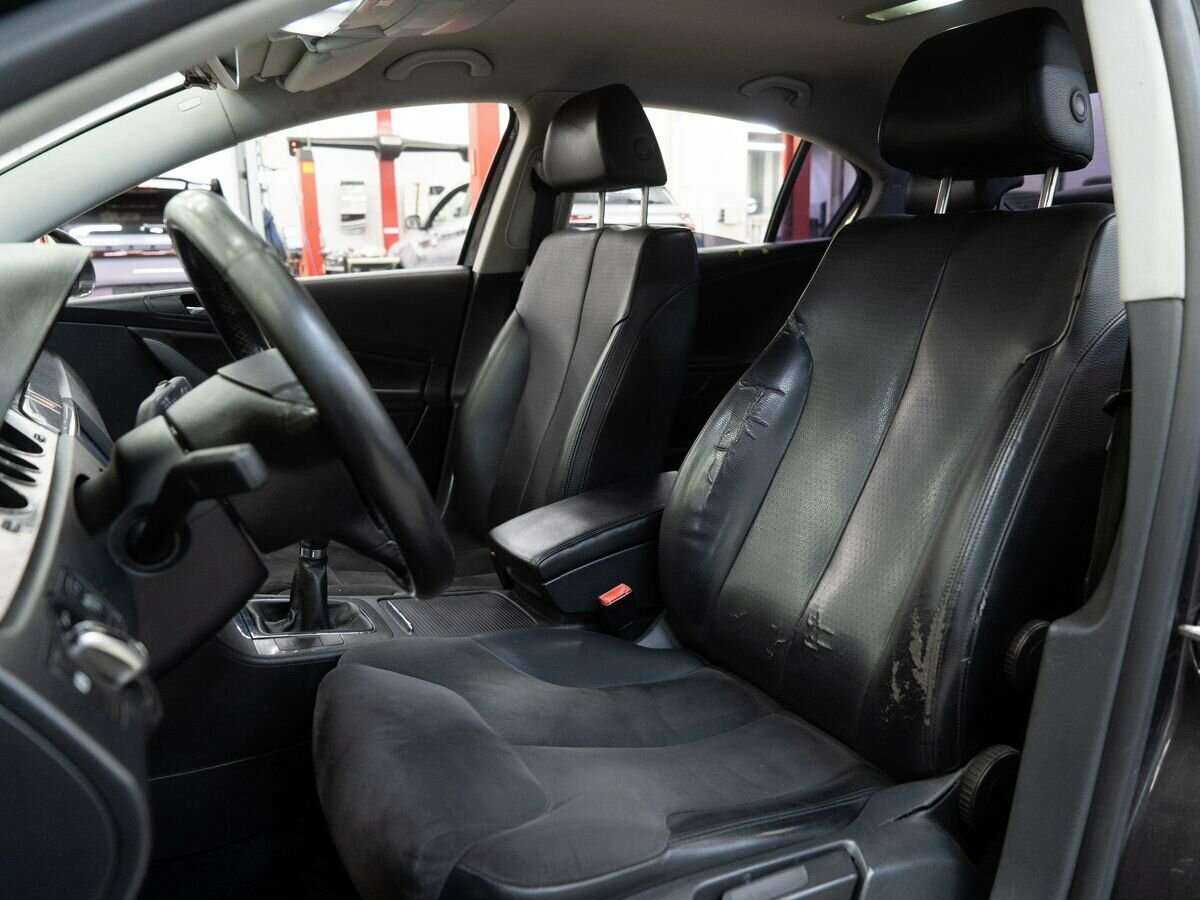 Купить Volkswagen Passat с пробегом. Фото: #5
