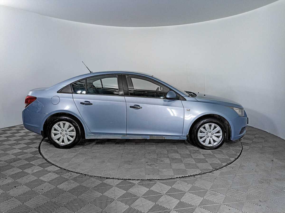Купить Chevrolet Cruze с пробегом. Фото: #3