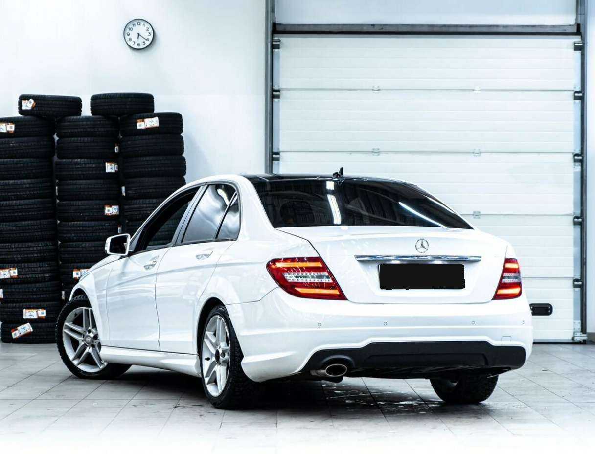 Купить Mercedes-Benz C-Класс с пробегом. Фото: #3