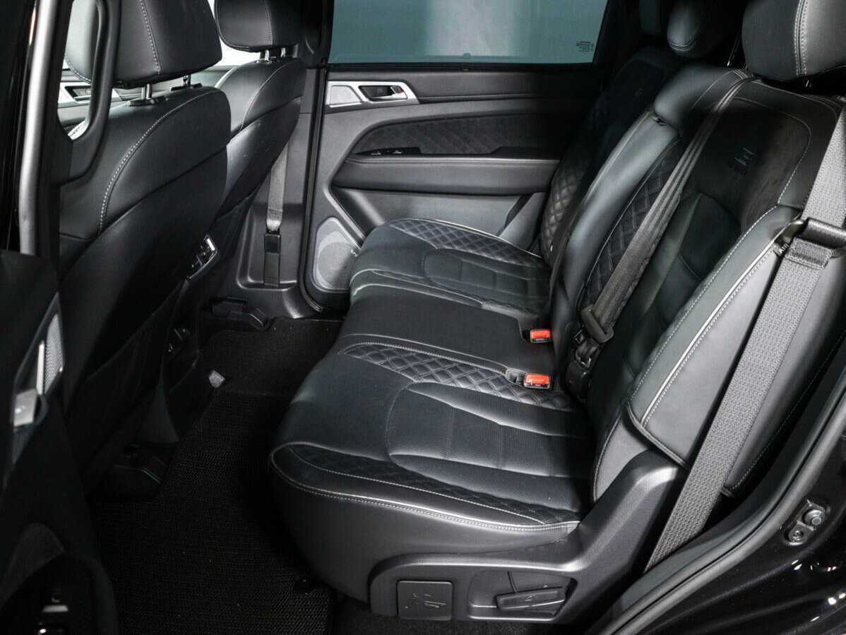 Купить SsangYong Rexton с пробегом. Фото: #9