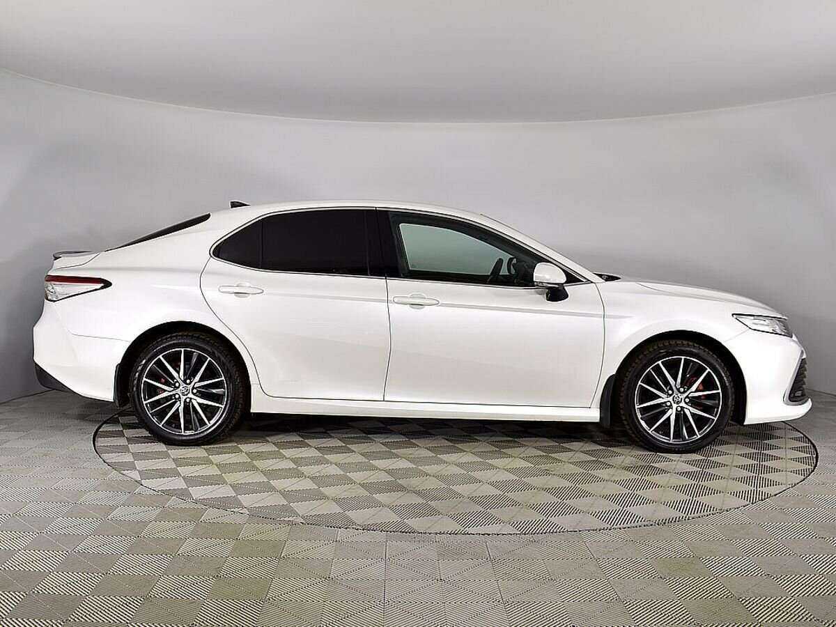 Купить Toyota Camry с пробегом. Фото: #3