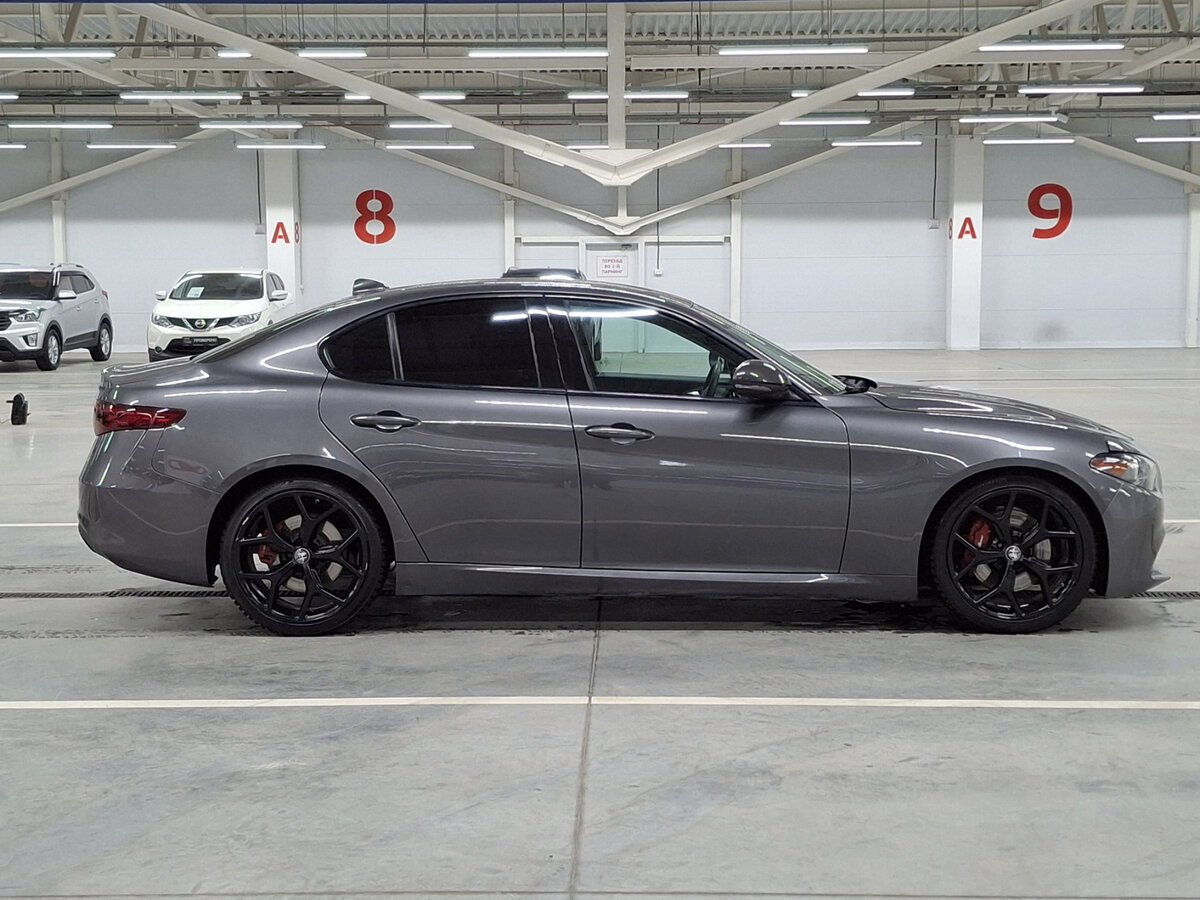 Купить Alfa Romeo Giulia с пробегом. Фото: #3