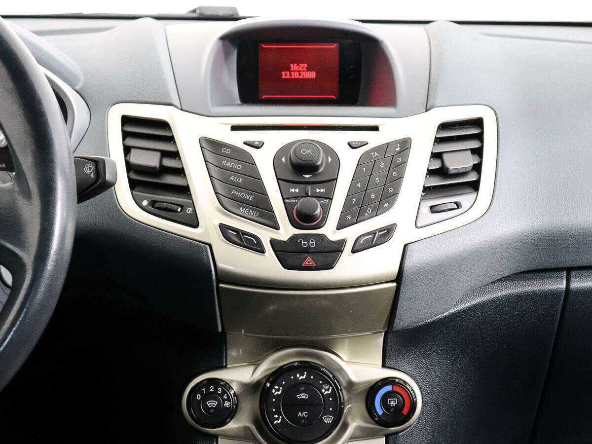 Купить Ford Fiesta с пробегом. Фото: #11