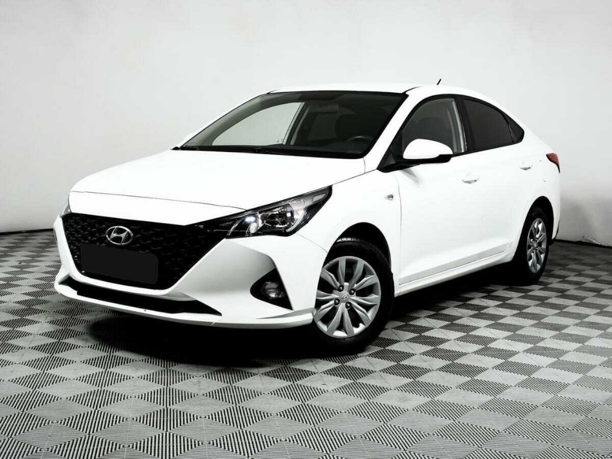Купить Hyundai Solaris с пробегом. Фото: #0