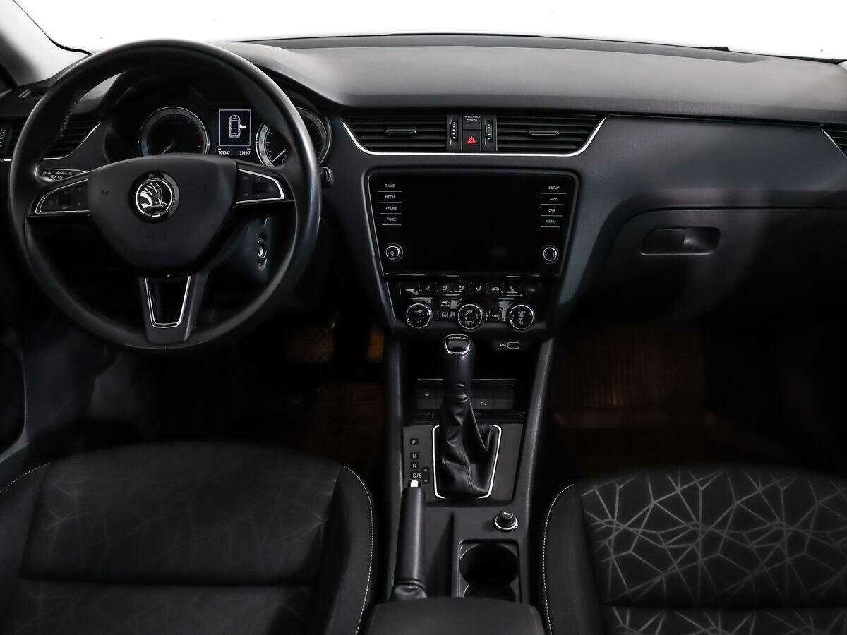 Купить Skoda Octavia с пробегом. Фото: #9