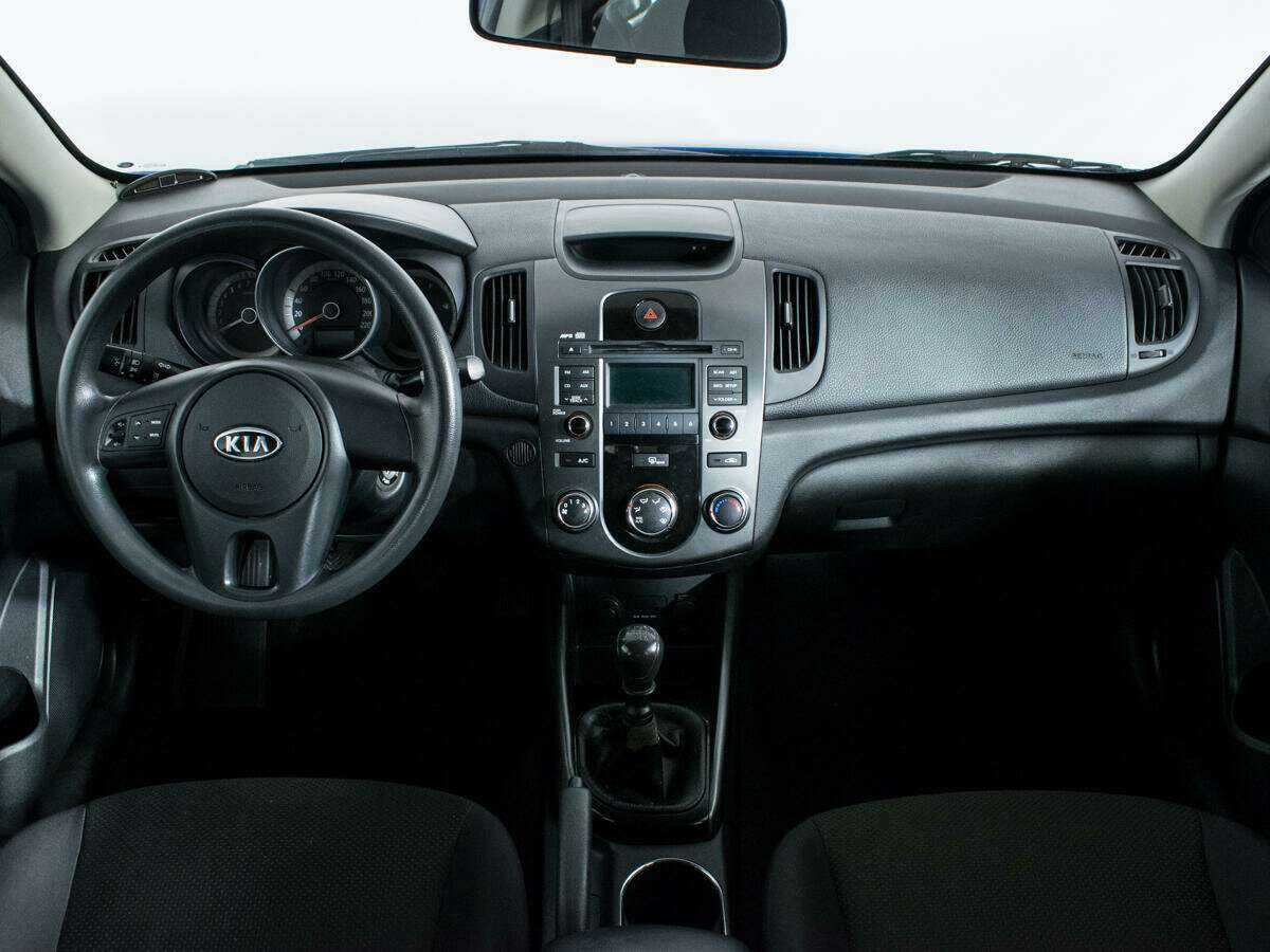 Купить Kia Cerato с пробегом. Фото: #9