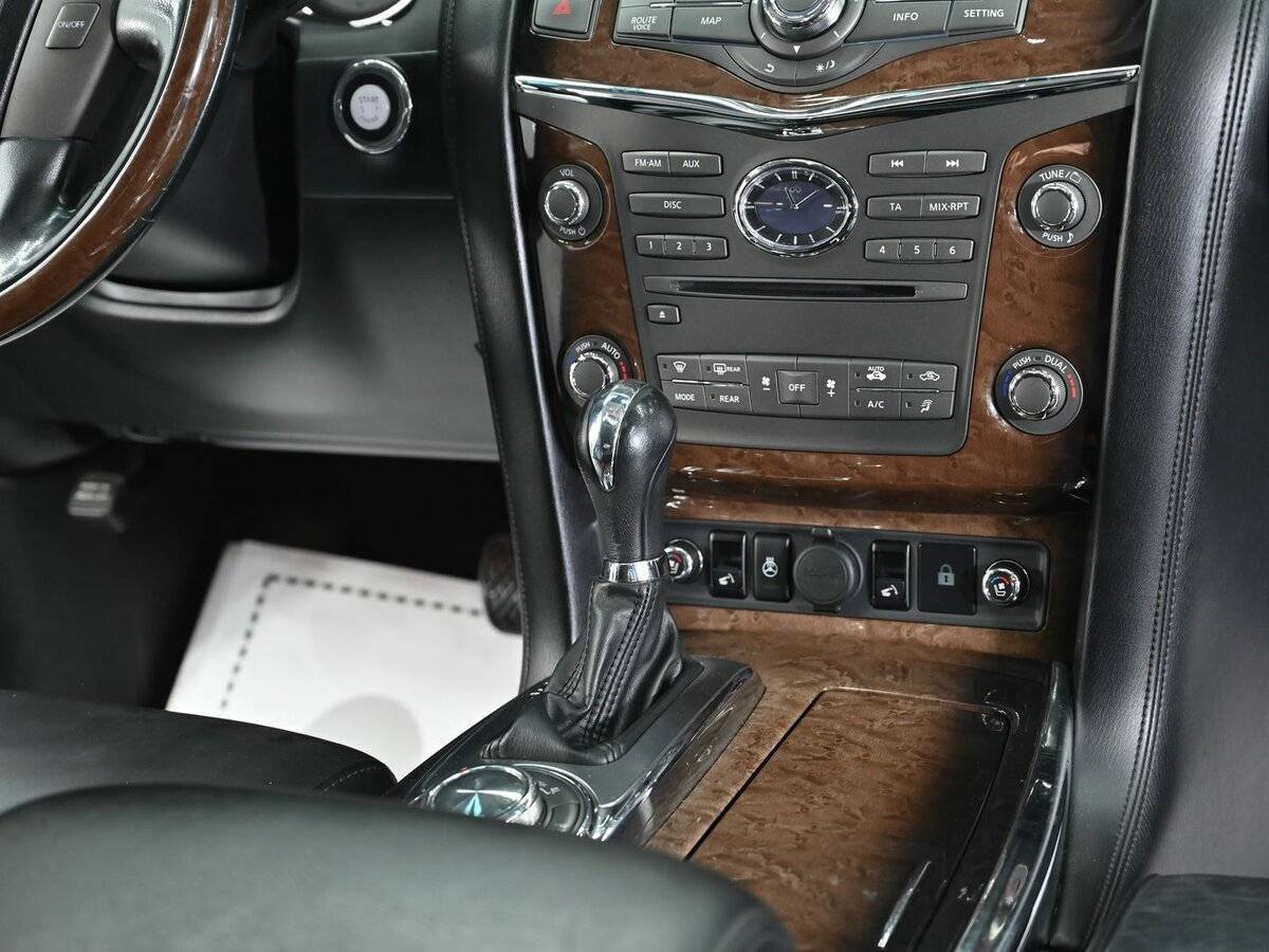 Купить Infiniti QX80 с пробегом. Фото: #11