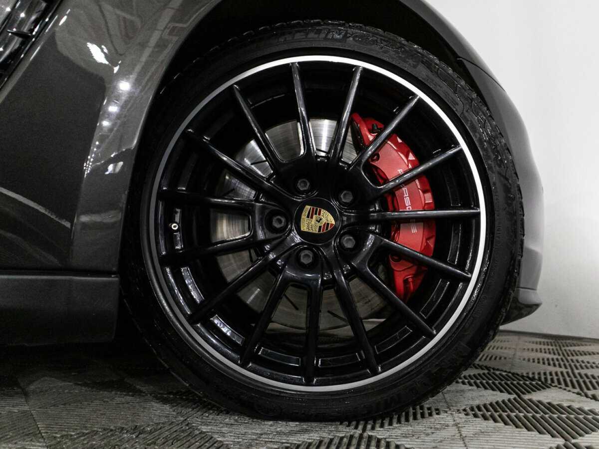 Купить Porsche Panamera с пробегом. Фото: #30