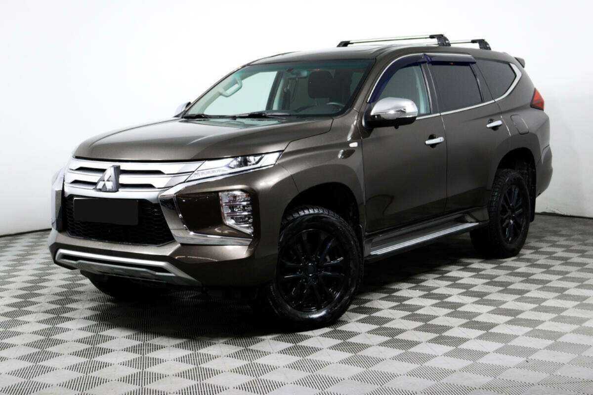 Купить Mitsubishi Montero Sport с пробегом. Посмотреть фото