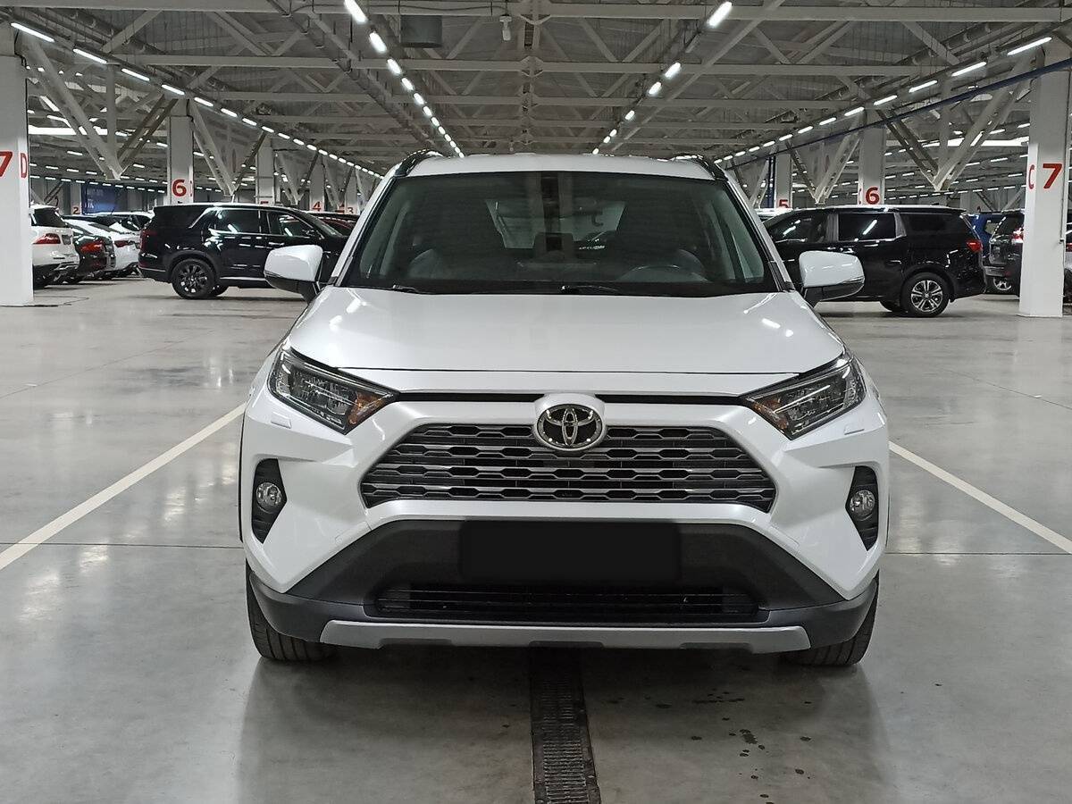 Купить Toyota RAV4 с пробегом. Фото: #1