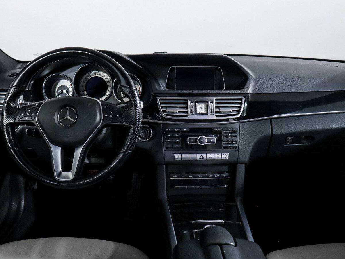 Купить Mercedes-Benz E-Класс с пробегом. Фото: #9