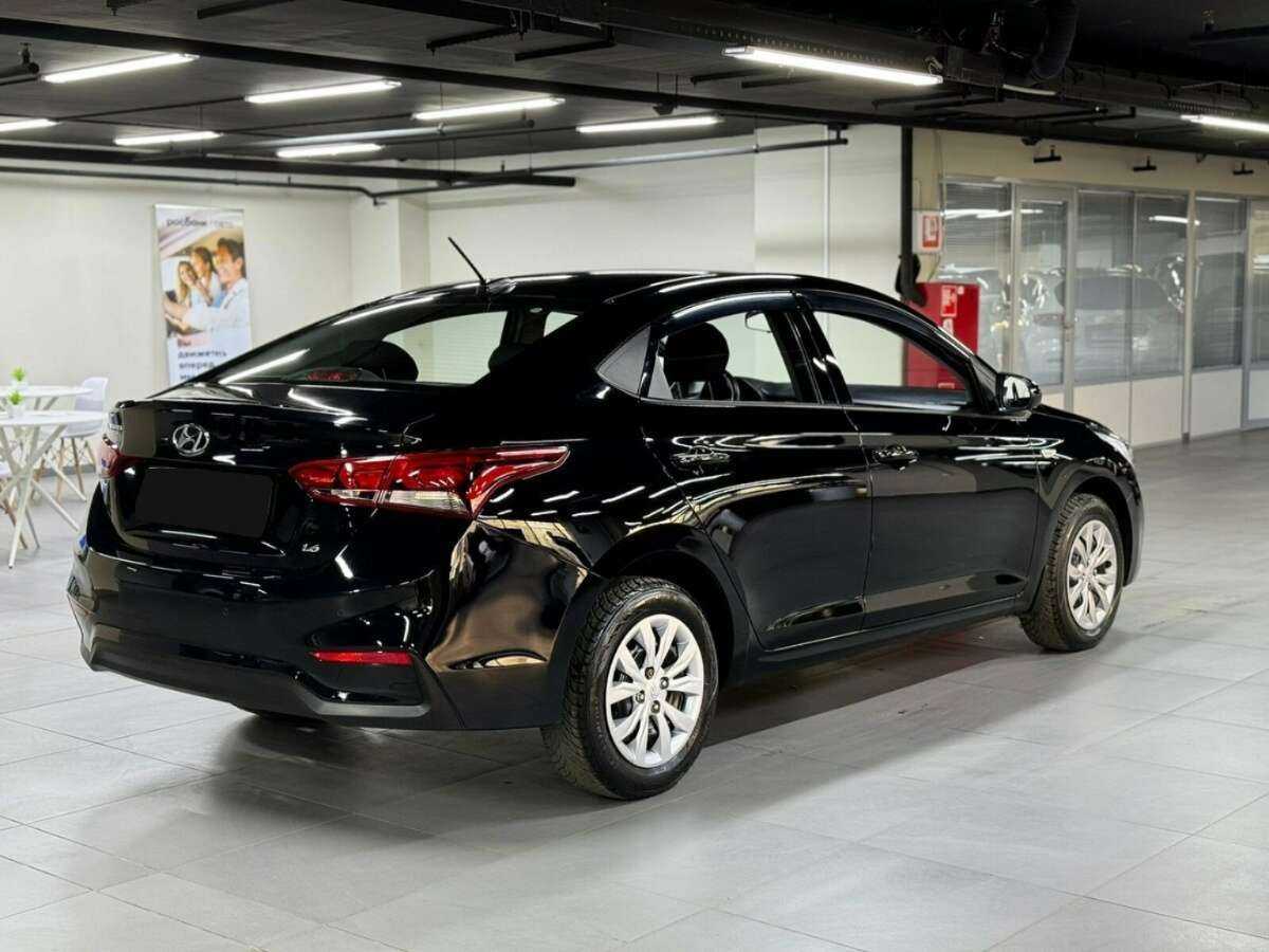 Купить Hyundai Solaris с пробегом. Фото: #5