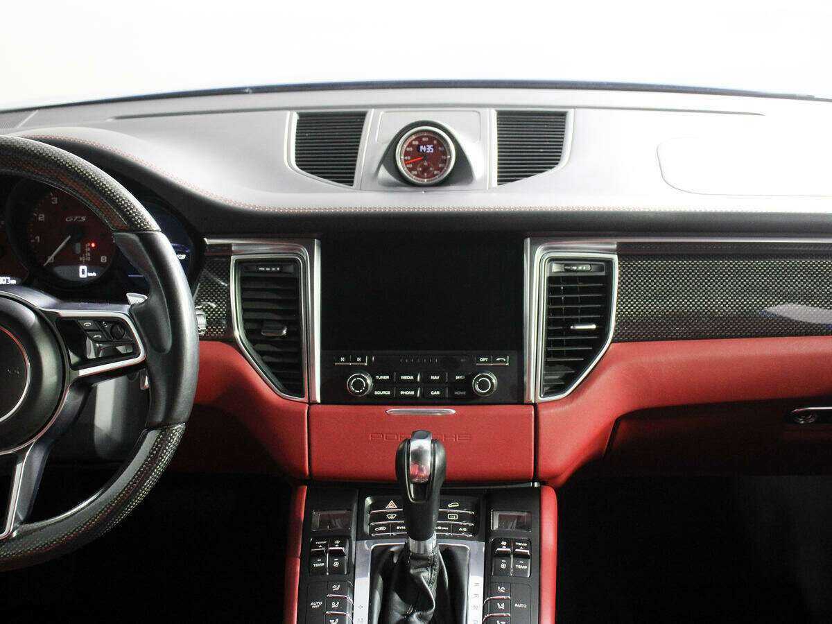 Купить Porsche Macan с пробегом. Фото: #10