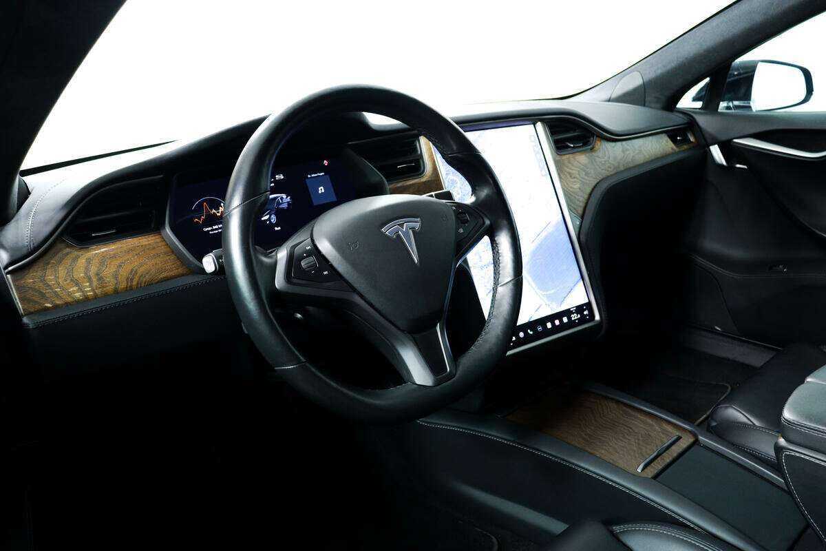 Купить Tesla Model S с пробегом. Фото: #12